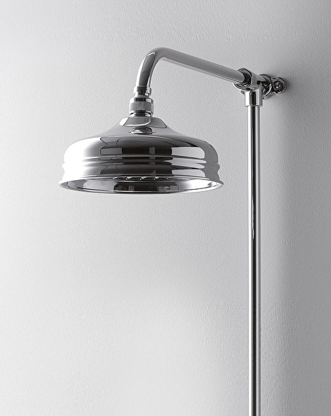 Soffione doccia con tubo esterno - Casa Erregi, Mantova | Devon&Devon