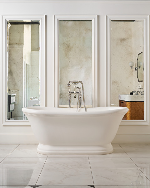 Aurora White Bathtub - Hotel Union Øye, Norway | Devon&Devon