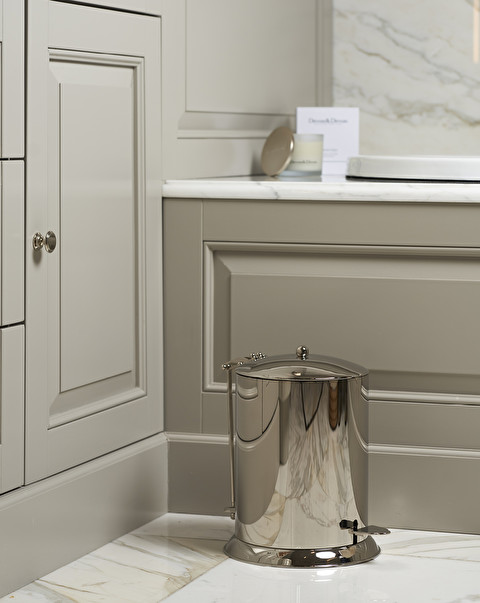 Waltz waste basket - Bathroom Accessories | Devon&Devon