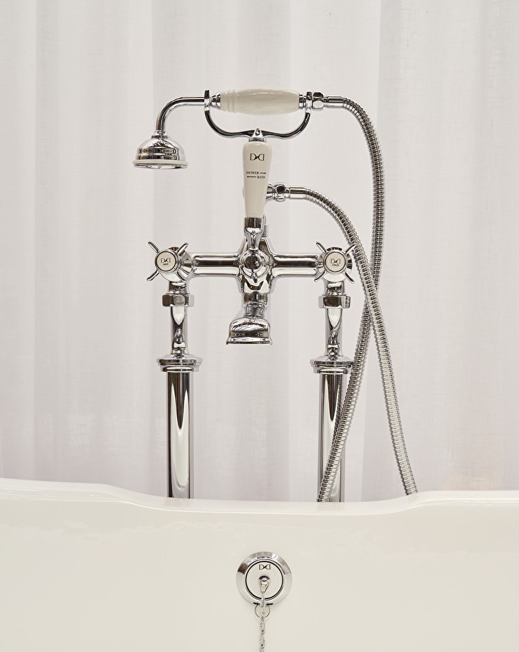 Coventry Bath and shower mixer | Deluxe Design by Devon&Devon 