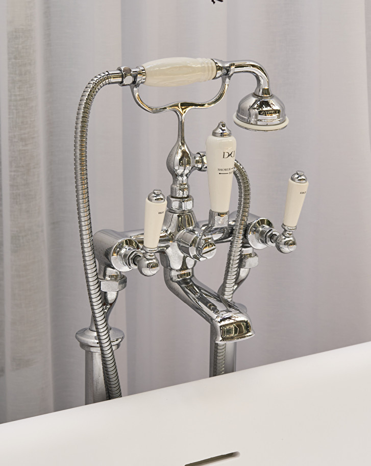 Robinet De Baignoire Noir Mitigeur Mural En Acier Inoxydable De Bain Avec Douche à Main Robinet De Douche Avec 15m Flexible Et Support 68523026