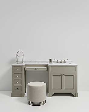 Der Pouf Zelda mit Messingsockel - White