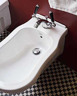 Blues wall-hung bidet