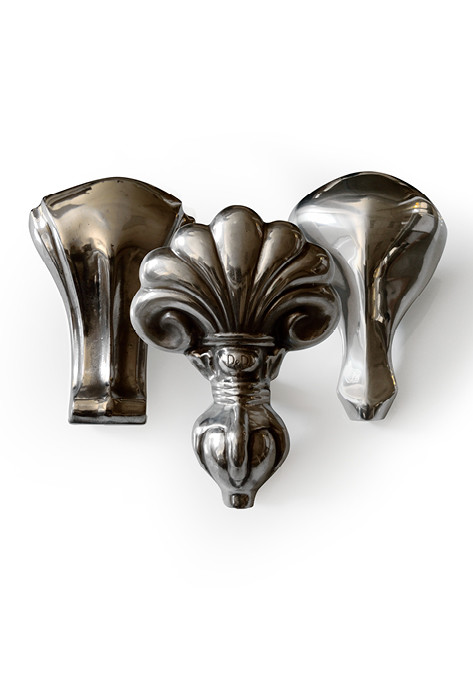 Unmistakable details 