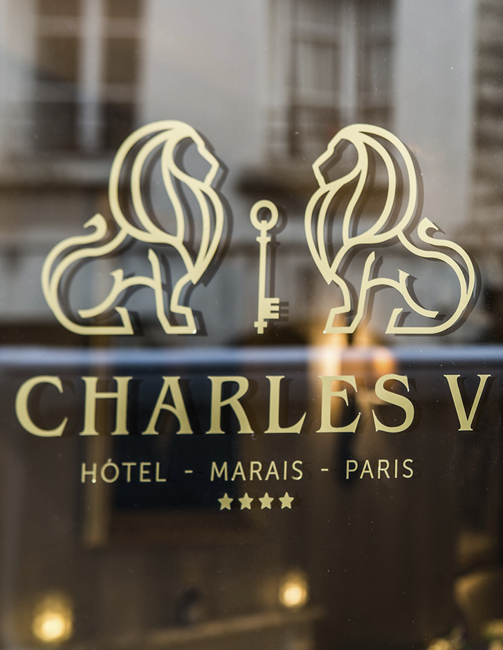 Hotel Charles V Paris